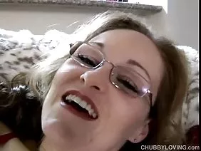 Jasmine necesita dos pollas para sentir cualquier cosa.