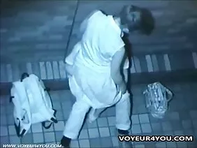La apasionada venganza latina de Sofía Leona con el camarero.