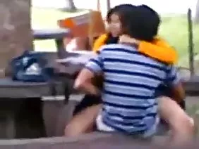 La ama de casa solitaria Lexi Belle seduce al limpiador de ventanas