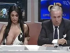 Primera vez anal boquiabierto