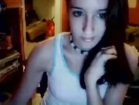 La diosa rubia Vicktoria Redd masturba su deliciosa leche.