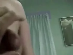 Charley está jadeando por más