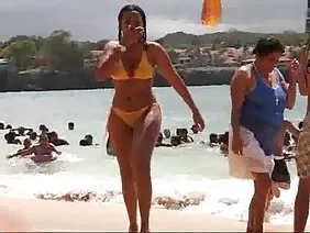 Glamorosa MILF follando para evitar el desalojo.