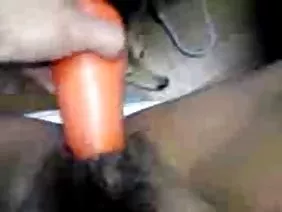 Arreglando el panecillo caliente papá no folla