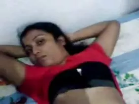 Morena caliente hace todo por el papel.