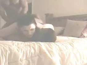 Coño cuidadosamente cabelludo Alex Harper profundiza en el pinchazo masivo de su BF