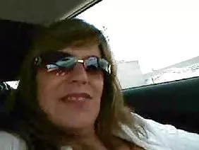 Ana disfruta de su primer gangbang interracial