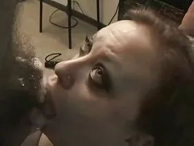 Jessica Lynn toma una buena lamida de la perfecta cochina de Micah Moore